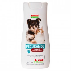 Pecusanol Champô Ectoparasiticida Cão e Gato 250 mL